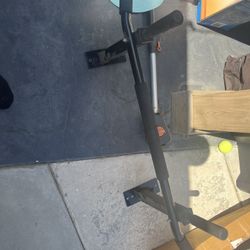 Pull Up Bar Wall Mount 