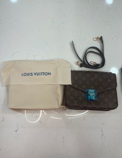 Louis Vuitton Monogram Pochette Métis Bag