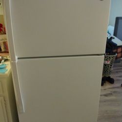 Super Clean Refrigerator 