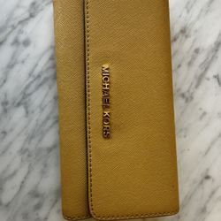 Michael Kors Yellow Wallet 