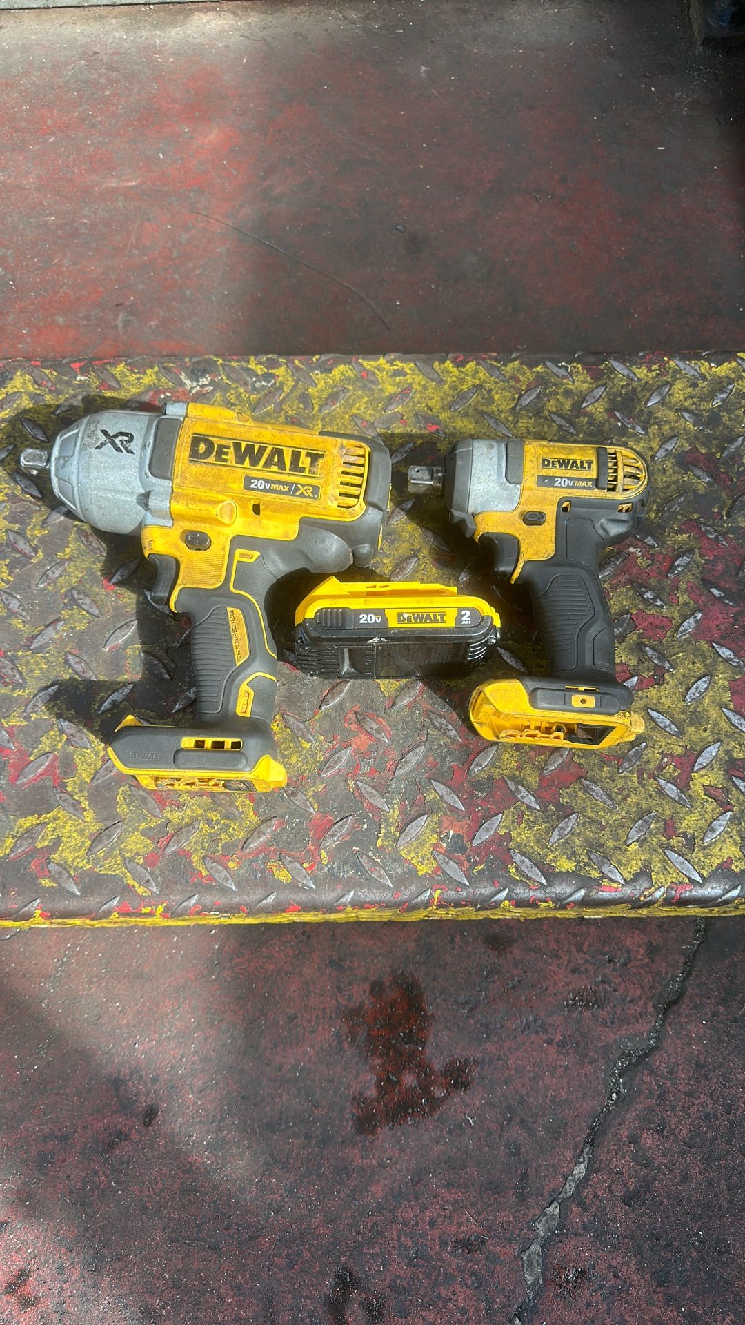 Dewalt Impacts