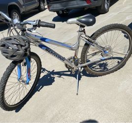 Schwinn Aluminum Mountain Bike w/ Front Suspension