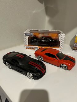 Die Cast Dodge Charger and Viper