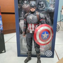 Hot Toys Endgame Captain America 