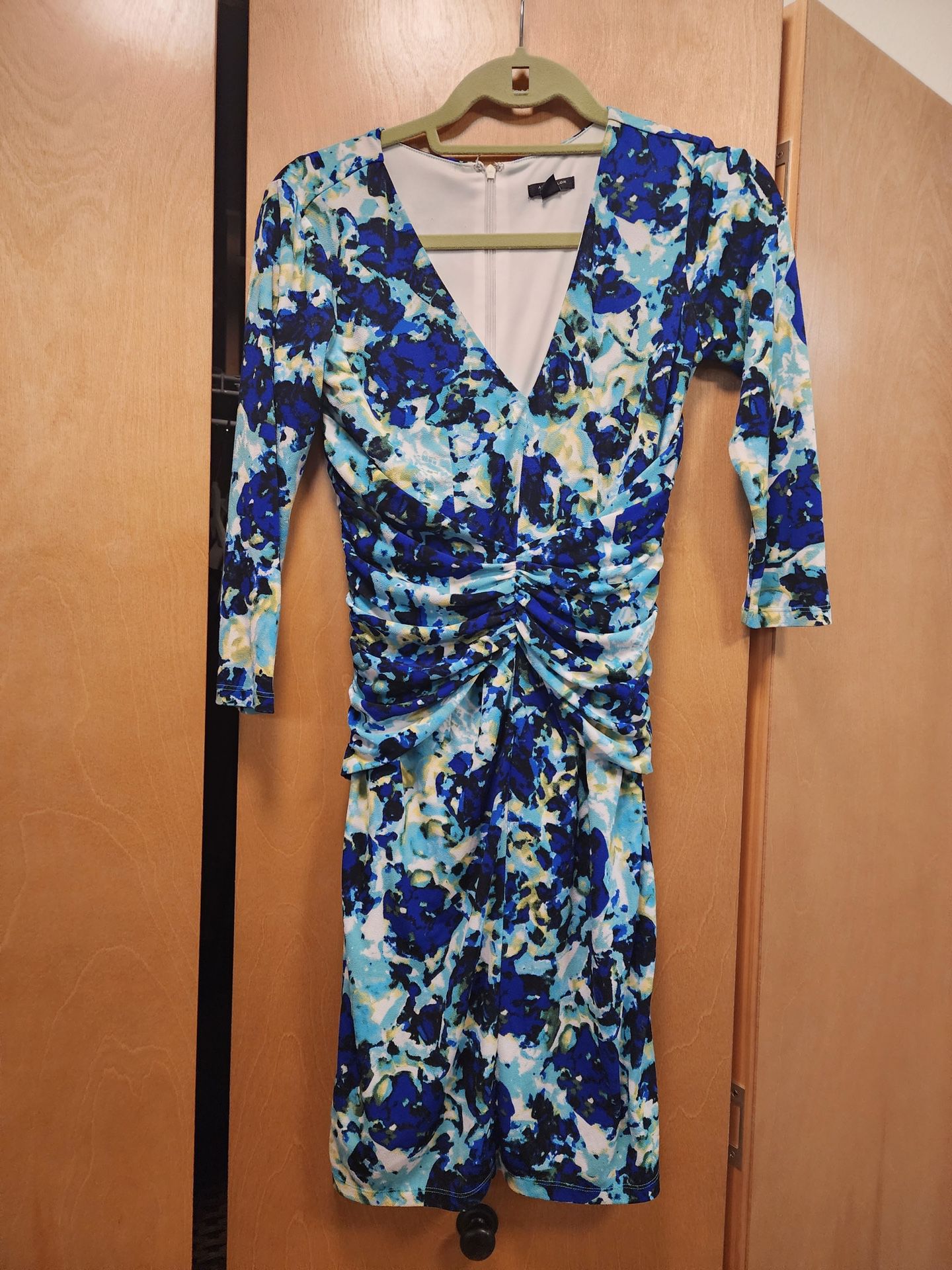 Ann Taylor Blue Floral Ruched Long Sleeve Dress
