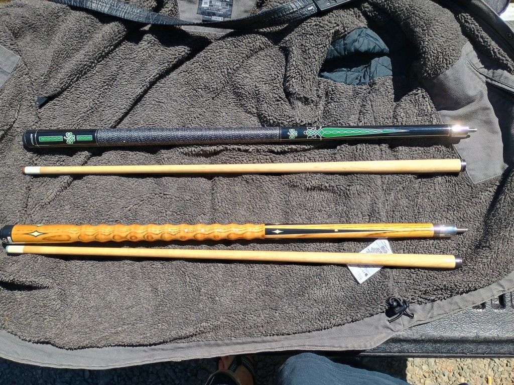 Pool Cue Set