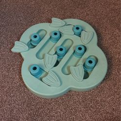 Cat Puzzle Toy To Hide Treats In