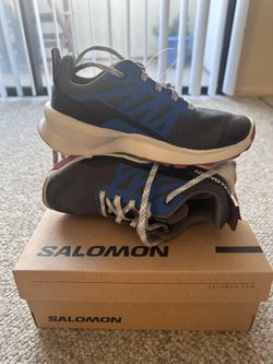 Kids shoes - size 1 Salomon Patrol J - NEW