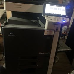 $550 -OBO -Biz hub C220 Lazer Printer /Copier And 5 Brand New Boxes Of Toners