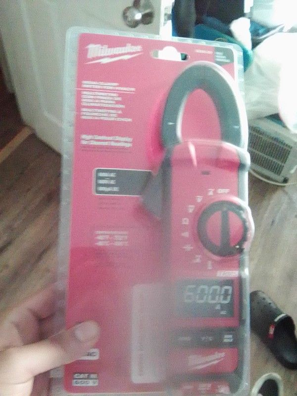 Milwaukee 600a Clamp Meter