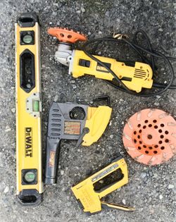 DeWalt Tool Lot – Level, Grinder, Nailer, 5"/6" Dust Shroud