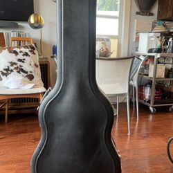 ROAD RUNNER OVATION ACOUSTIC HARD CASE