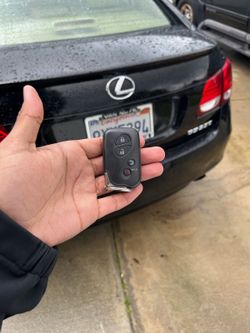 Car Keys N Remotes/ Llaves Con Control