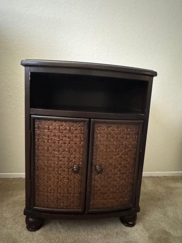 Chiffonier & Light Stand