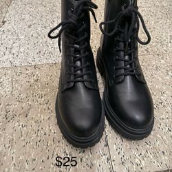 Combat Boots 