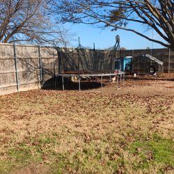 Free Trampoline 