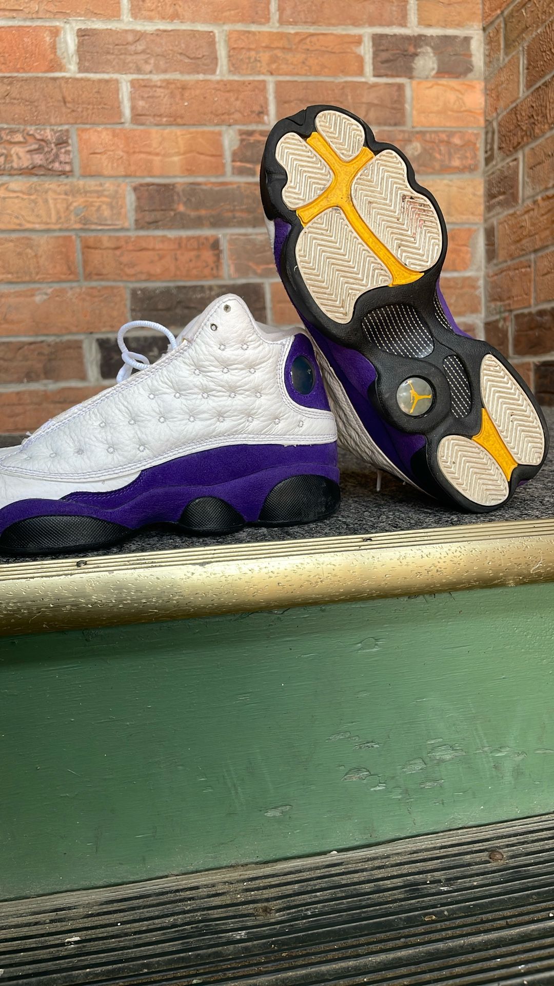 jordan 13s Lakers