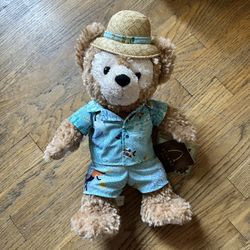 Aulani Duffy The Bear Tori Richard Outfit