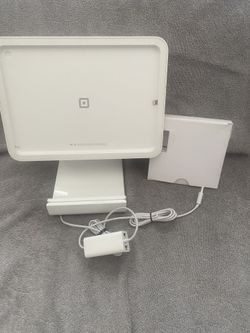 Square IPad Dock
