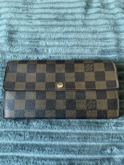 Designer’s Long Wallet