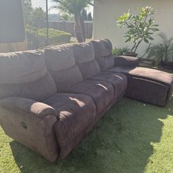 La-Z-Boy Reclining Sectional Couch
