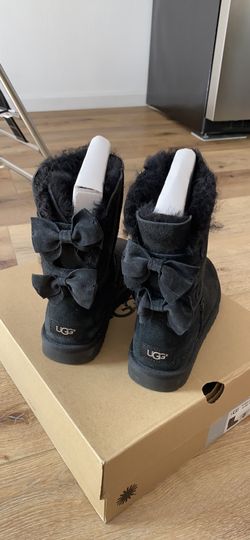 UGG Australia Meilani Short Bow Boot Black