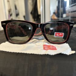 Ray-Ban WAYFARER ORIGINAL WITH CASE RB2140 LUXOTTICA