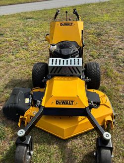 Dewalt Commercial mower 48deck