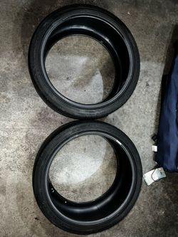 Lot of 2 Michelin SuperSport 255/35R19