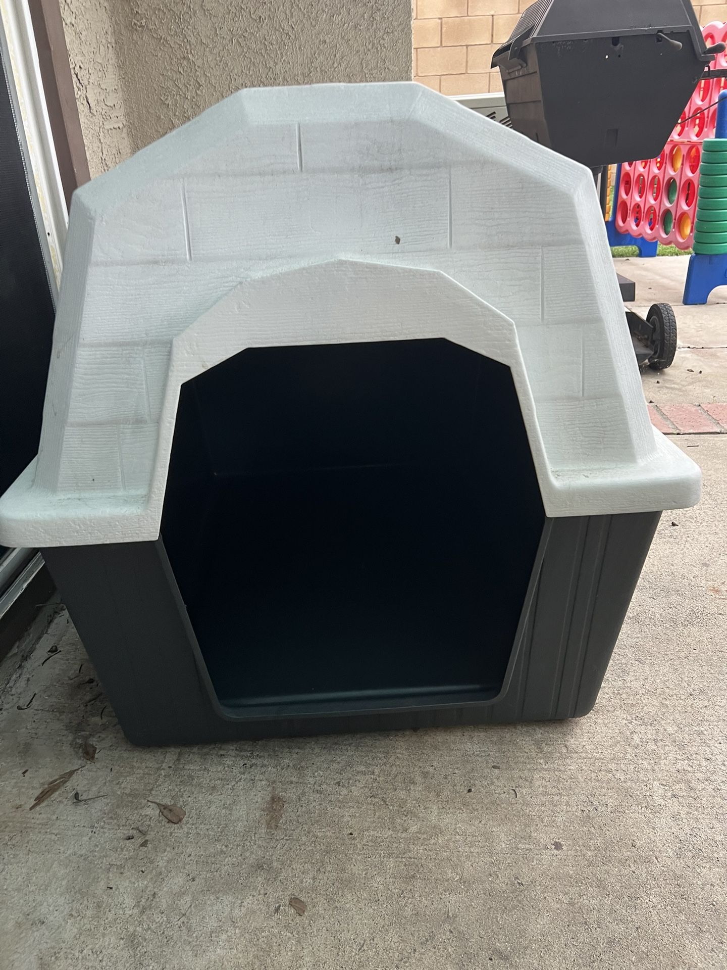 Large Dog House 