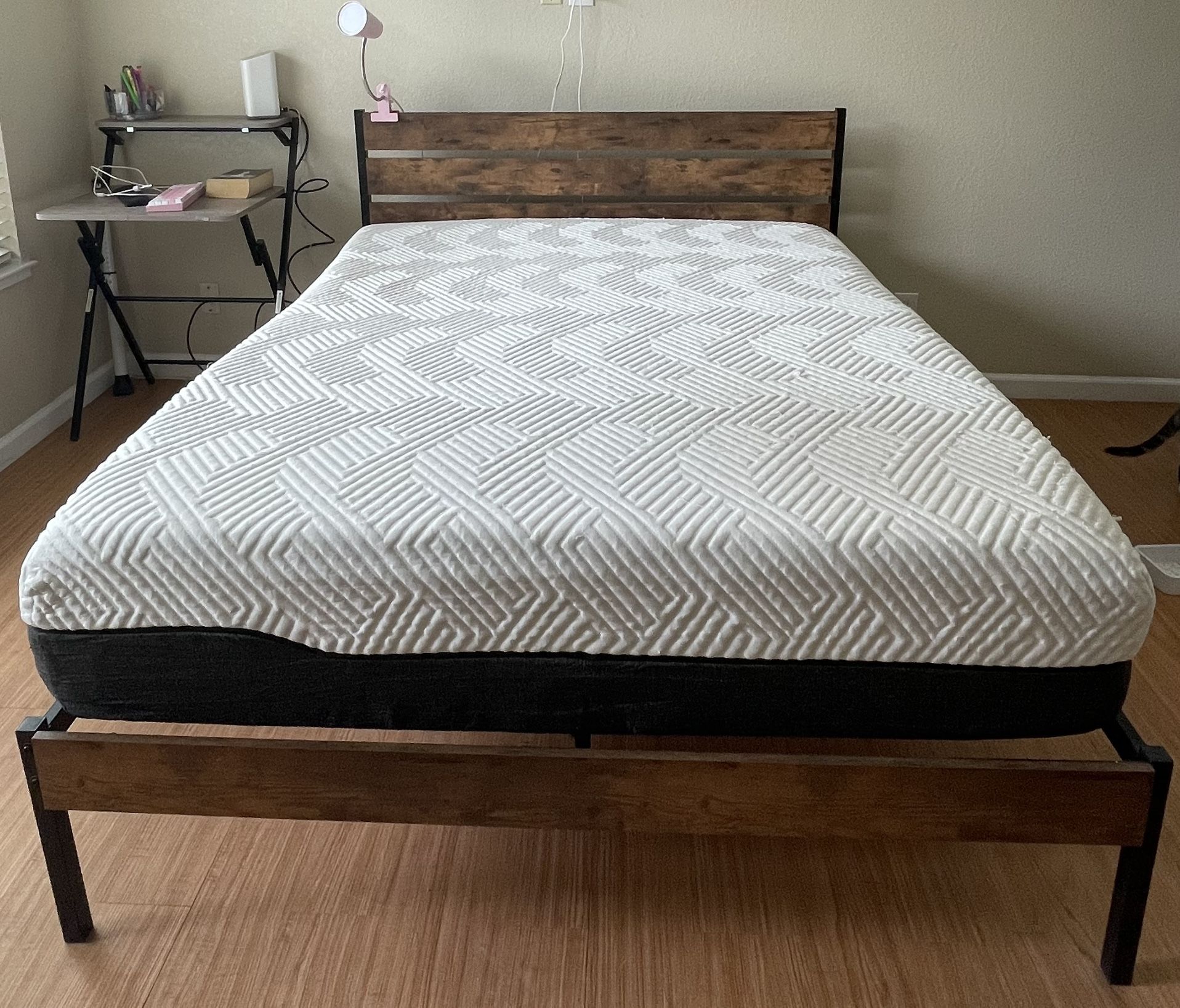 Lucid Mattress + Queen-size Bed Frame