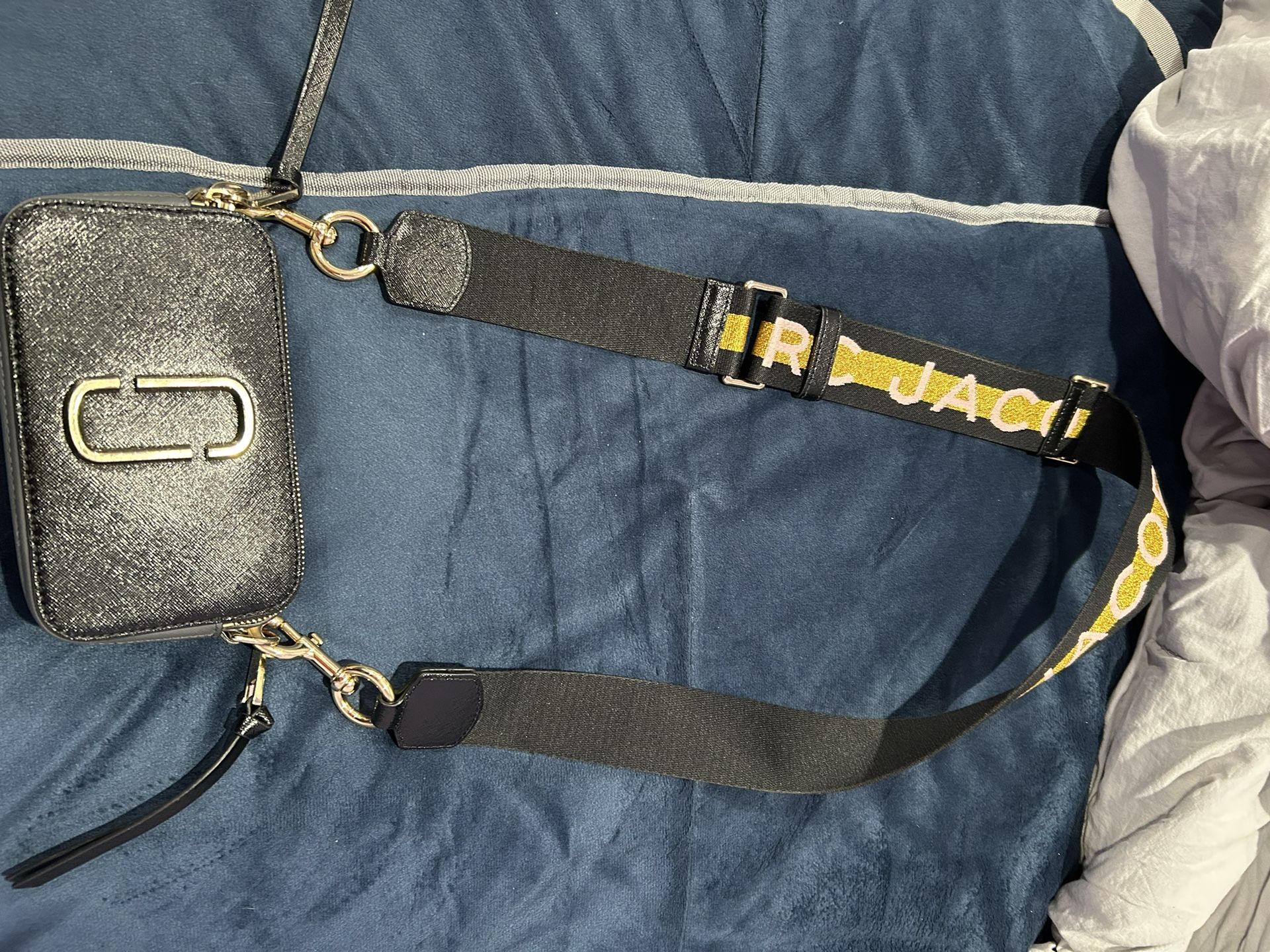 Marc Jacobs Mint Colorblocked Snapshot bag for Sale in West Los Angeles, CA  - OfferUp