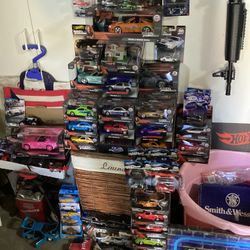 New Fast & Furious Hot Wheels + Jada Diecast Cars Scale 1/32 + 1:64 (Valencia)  $5 $8 $10 $15 $20 Each One