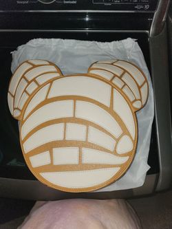 Backstitch Bruja- Vanilla Pan Dulce bag