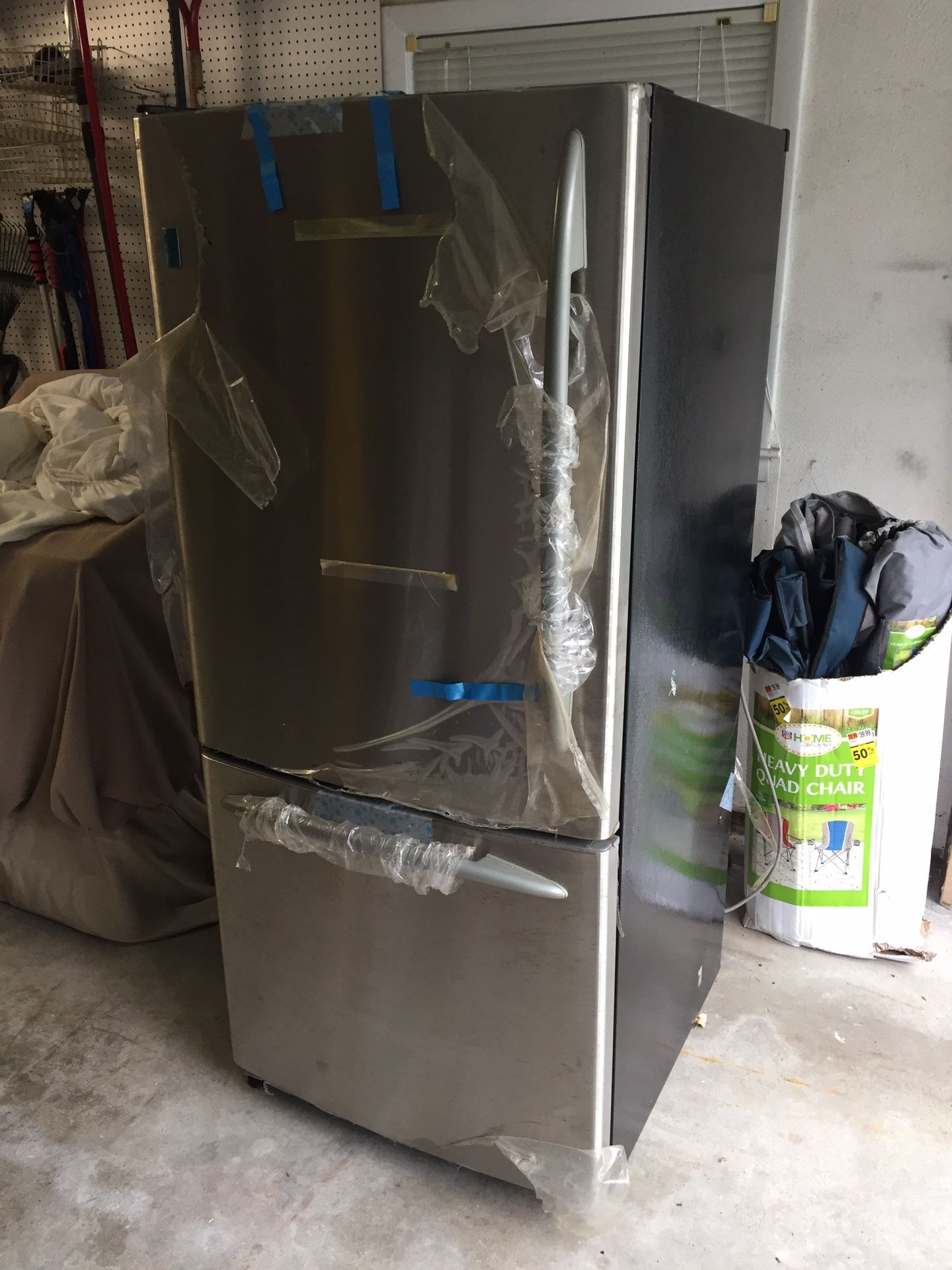 Selling a GE Profile™ ENERGY STAR® refrigerator