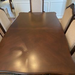 Pulaski Dining Room Set 
