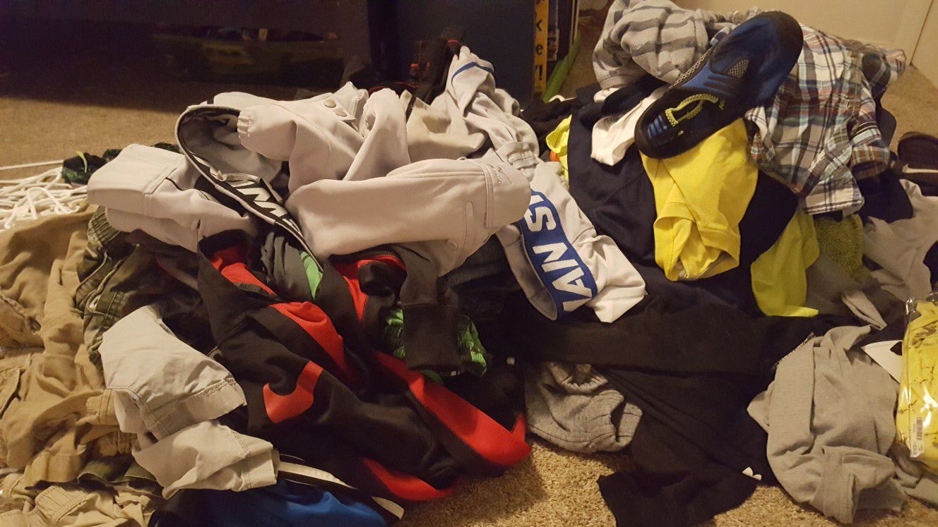 PENDING PICKUP Free! Huge pile of boys clothes!