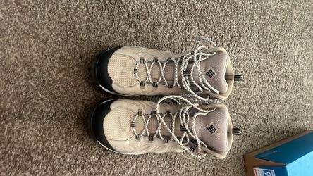 Columbia Mid Hiking Shoes/Boots