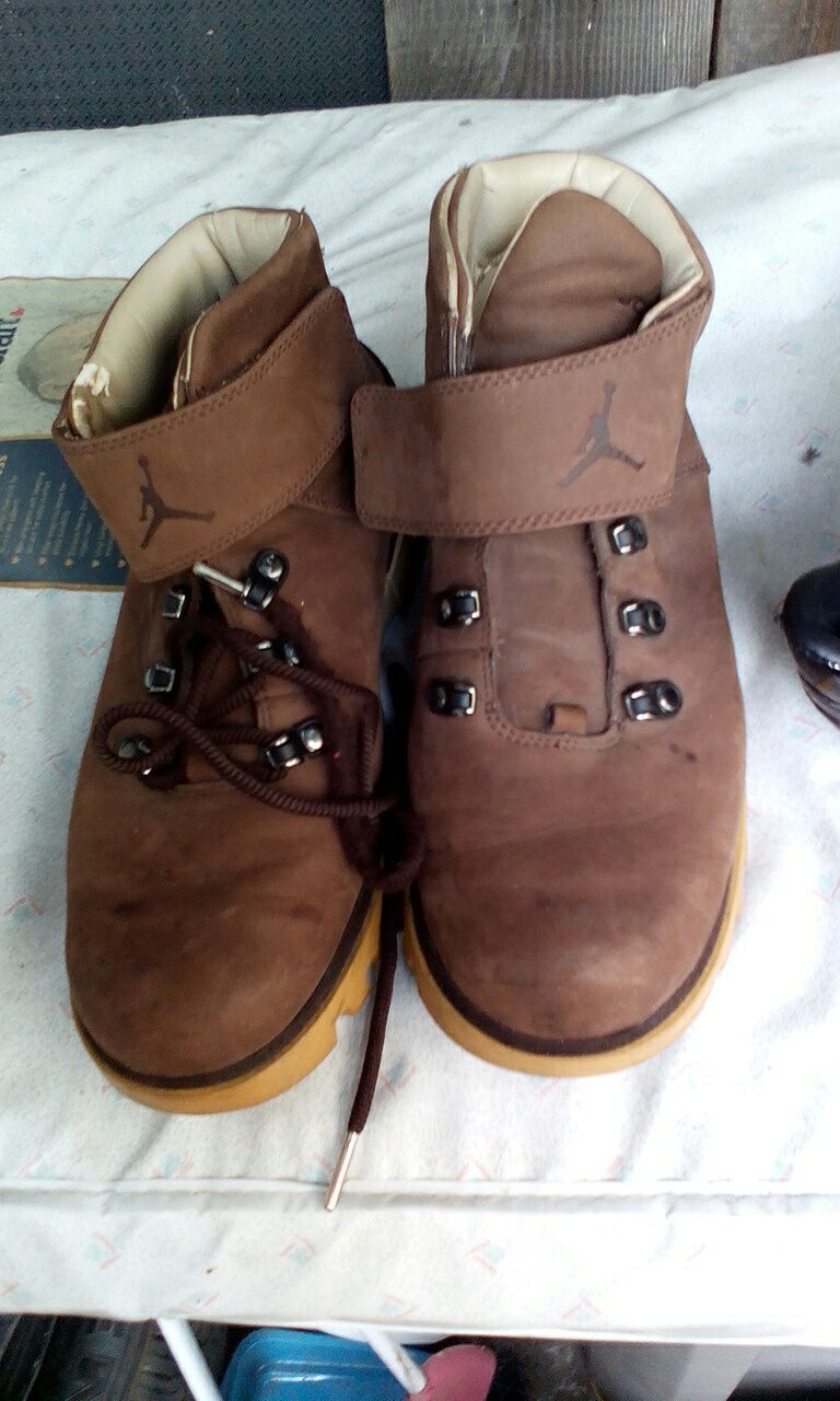 Jordán boots buenas condiciones size #7 1/2