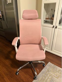 Pink ergonomic desk chair