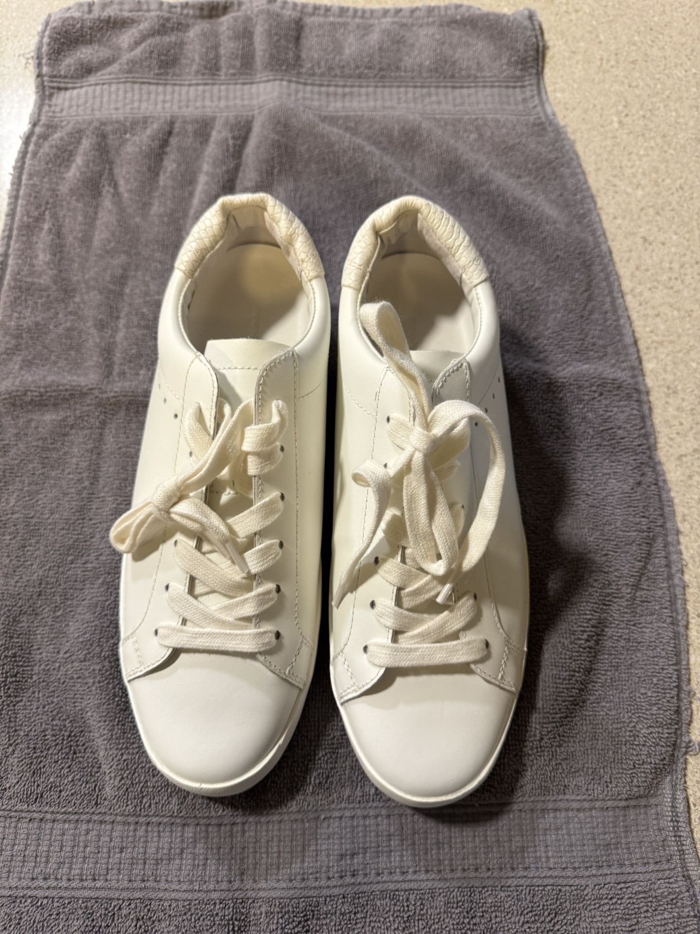 Banana Republic Shoes