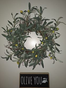 Olive Wreath with Sign