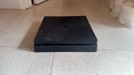 PS4 Console