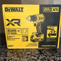 POWERFUL Dewalt XR 1/2 Power drill/ Diver kit