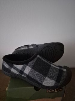 Keen Plaid Slip-On Slippers