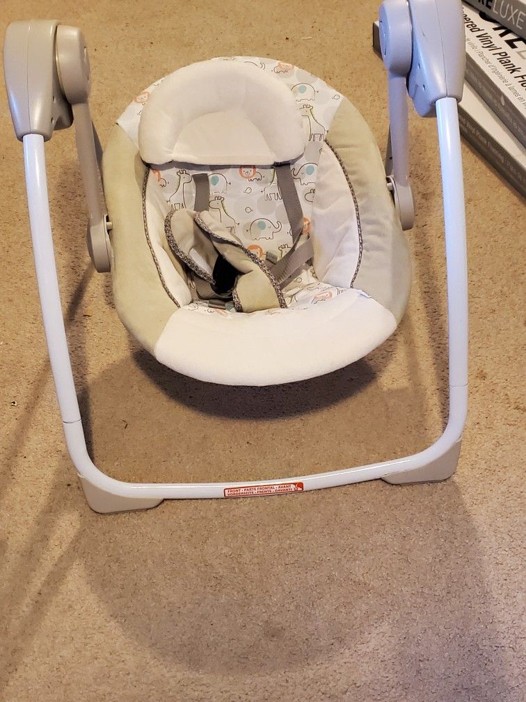 Beige Ingenuity Soothe 'n Delight Electric Baby Swing