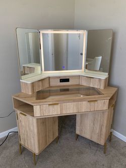Corner Vanity Table with Lighted Trifold Mirror