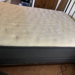 Queen Mattress Set