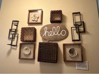 Rustic Wall Decor Set – ‘Hello’ Wall Art + Matching Pieces