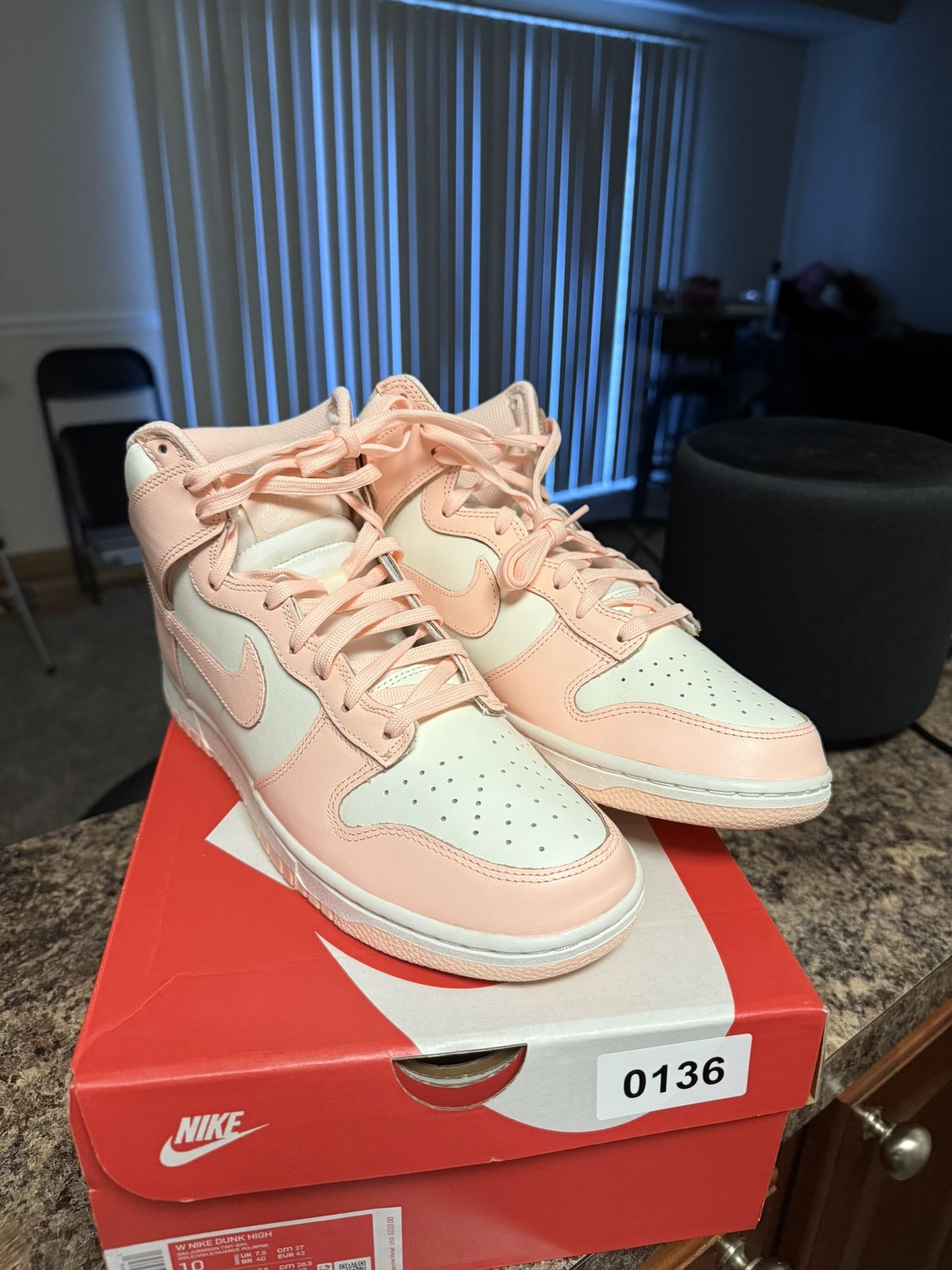 Nike Dunk / Like New Condition / Size M8.5 W10